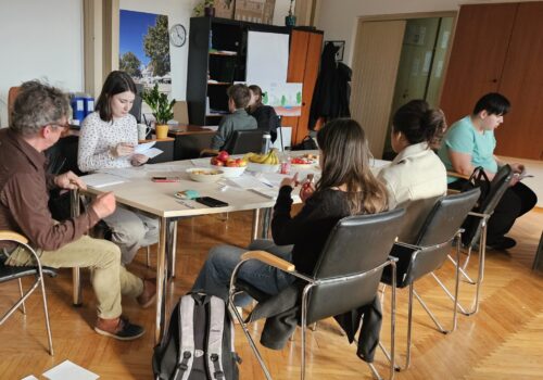 Kiemelt kép a Közösségi tér épül című bejegyzéshez