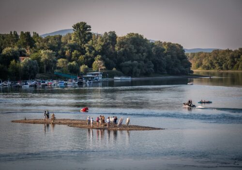 Kiemelt kép a A szabadság kicsiny szigetei című bejegyzéshez
