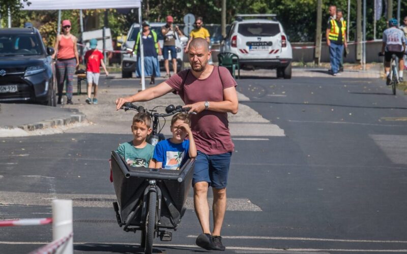 Kiemelt kép a Fenntartható közlekedést mindenkinek! című bejegyzéshez